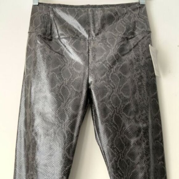 7 For All Mankind Snake Print Coated Pull-on Pants M - Picture 8 of 8